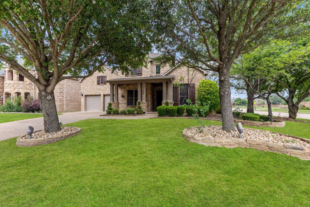 7096 Carmona, Grand Prairie, TX 75054