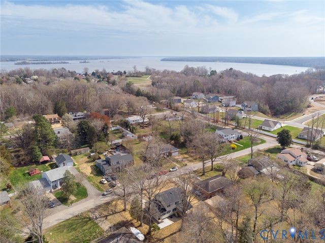 10921 Ironwood Dr, Prince George, VA 23860