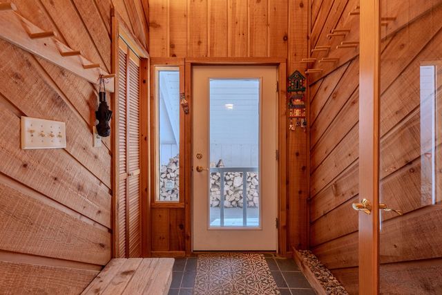 63 Raspberry Hill Road, Winhall, VT 05340