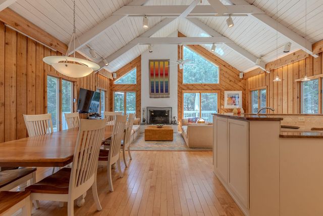 63 Raspberry Hill Road, Winhall, VT 05340