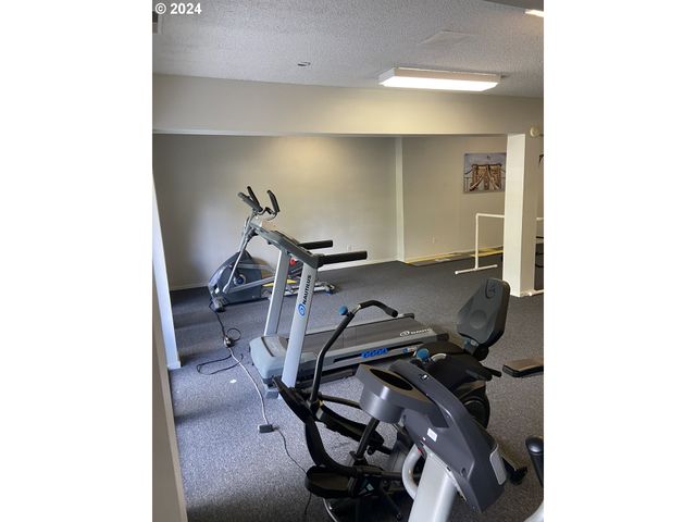 8625 Sw BRIGHTFIELD Cir, Portland, OR 97223