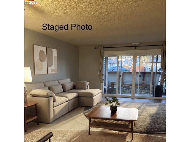 8625 Sw BRIGHTFIELD Cir, Portland, OR 97223