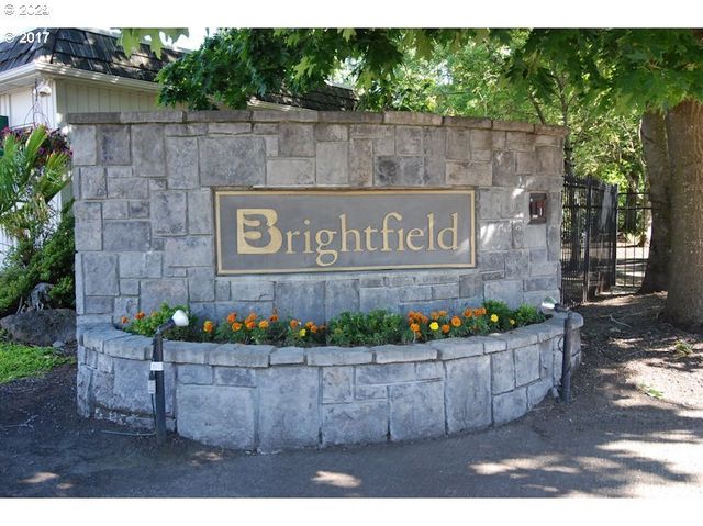 8625 Sw BRIGHTFIELD Cir, Portland, OR 97223