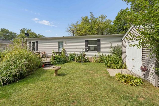 N3356 COUNTY ROAD W, New London, WI 54961
