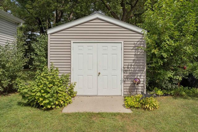 N3356 COUNTY ROAD W, New London, WI 54961