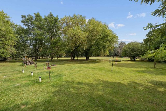 N3356 COUNTY ROAD W, New London, WI 54961