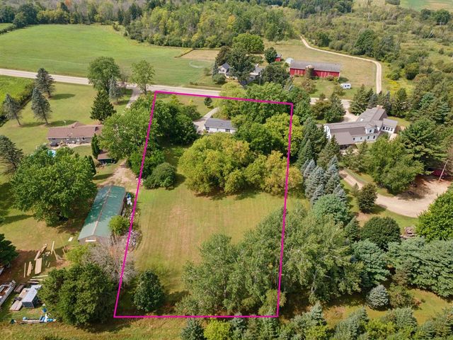 N3356 COUNTY ROAD W, New London, WI 54961