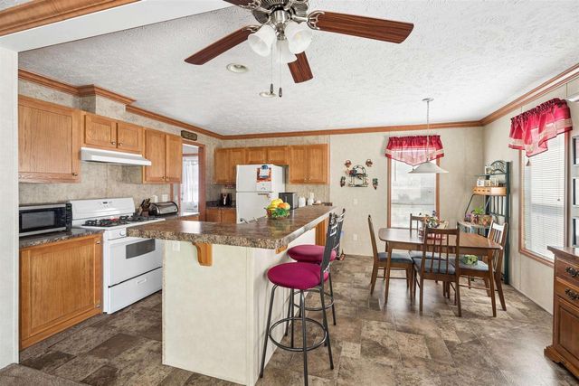 N3356 COUNTY ROAD W, New London, WI 54961