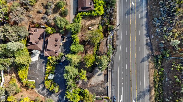 3510 Eureka Way, Redding, CA 96001