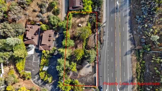 3510 Eureka Way, Redding, CA 96001