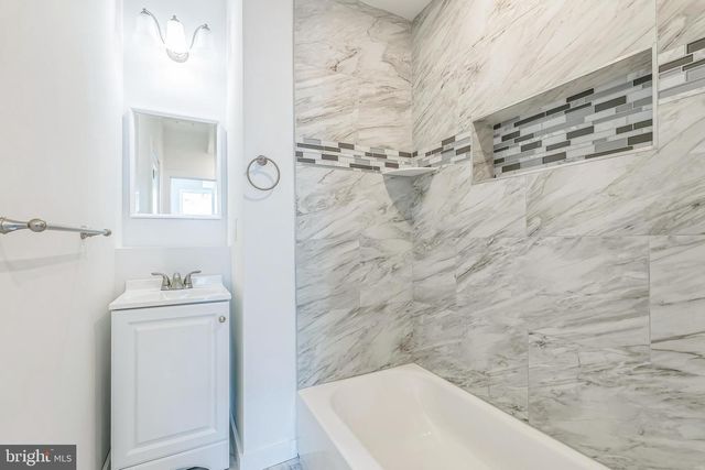 1526 W SEYBERT ST, Philadelphia, PA 19121