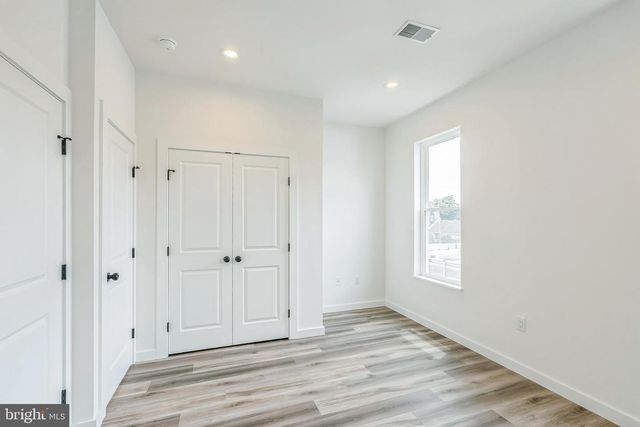 1526 W SEYBERT ST, Philadelphia, PA 19121