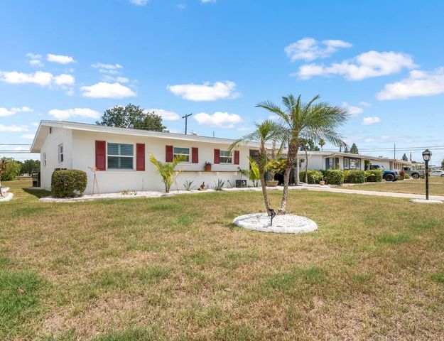 901 AUGUSTA DRIVE, Sun City Center, FL 33573