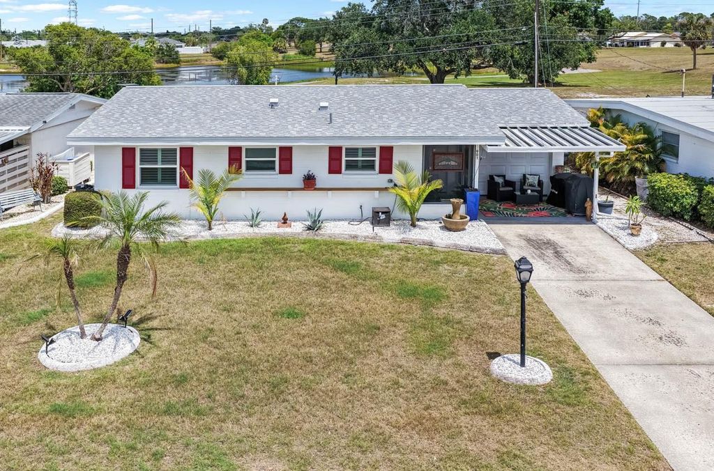 901 AUGUSTA DRIVE, Sun City Center, FL 33573