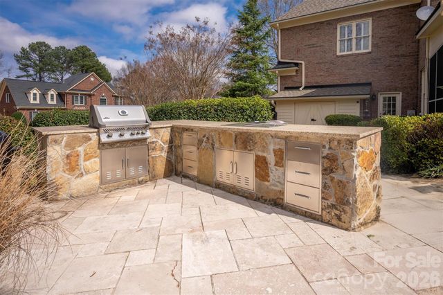 5300 Beritstrasse Court, Charlotte, NC 28277