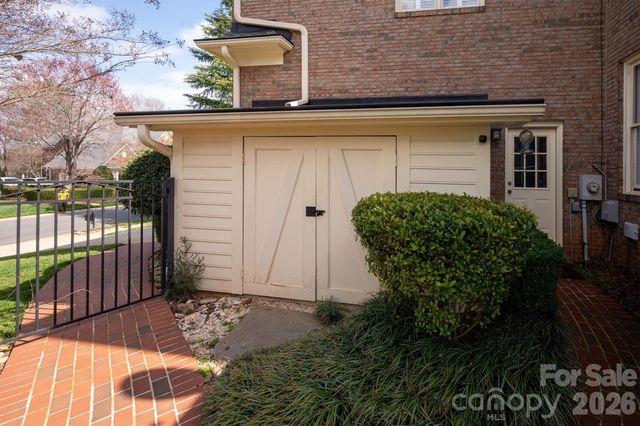 5300 Beritstrasse Court, Charlotte, NC 28277