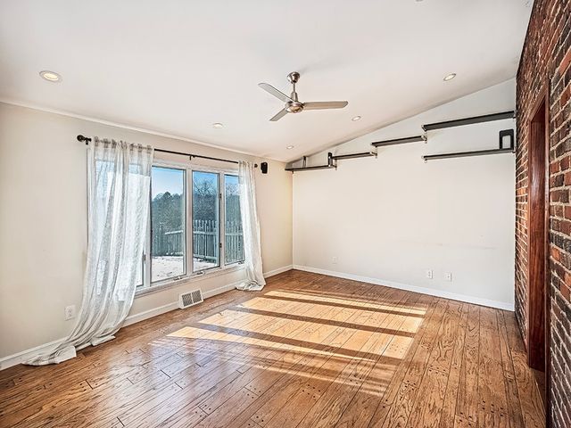 330 Hazel Drive, Mt Lebanon, PA 15228