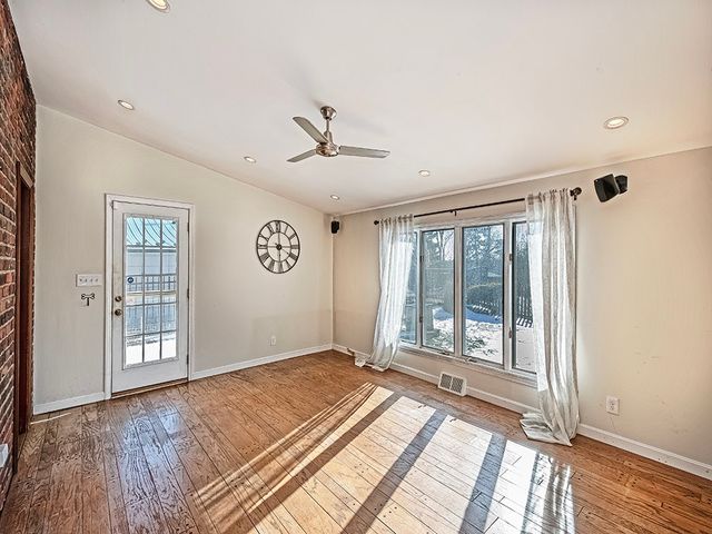 330 Hazel Drive, Mt Lebanon, PA 15228