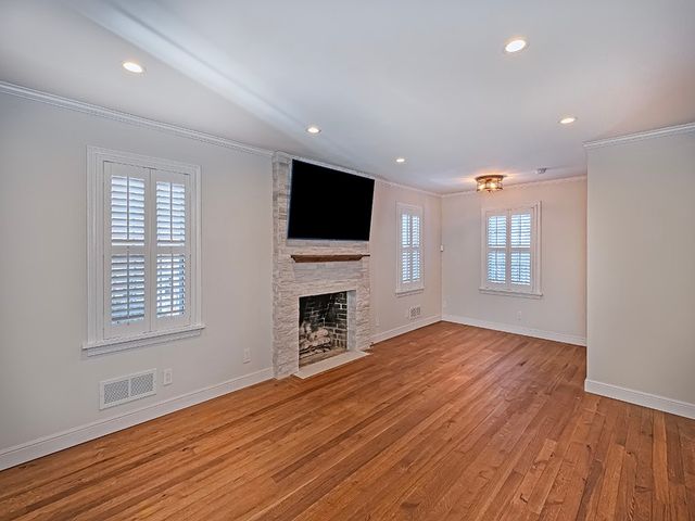 330 Hazel Drive, Mt Lebanon, PA 15228