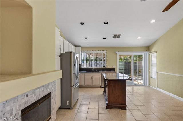 4566 New Dupell Way, Las Vegas, NV 89147
