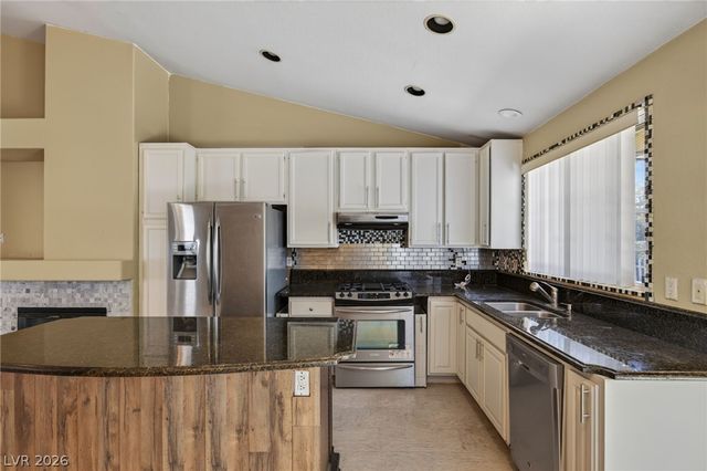 4566 New Dupell Way, Las Vegas, NV 89147