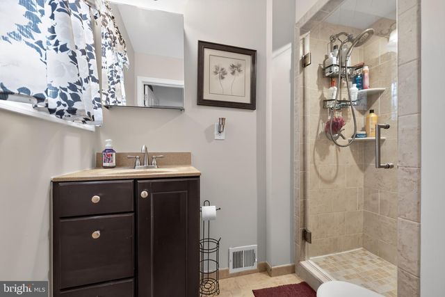 8926 REVERE ST, Philadelphia, PA 19152