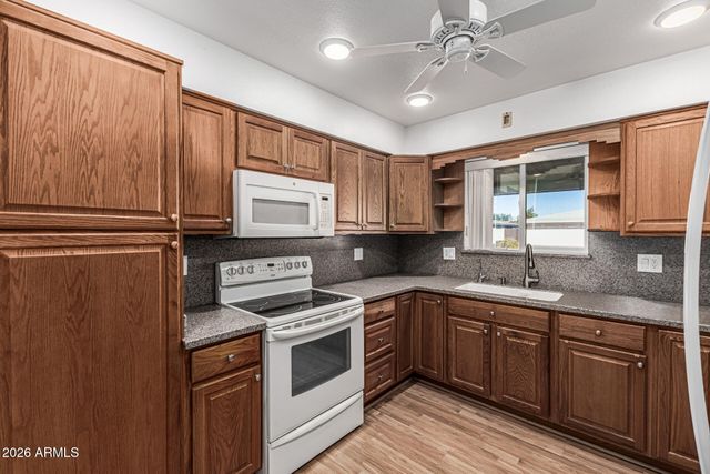 6231 E ELLIS Street, Mesa, AZ 85205