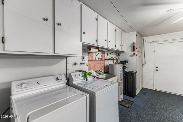 6231 E ELLIS Street, Mesa, AZ 85205