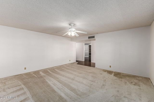 6231 E ELLIS Street, Mesa, AZ 85205