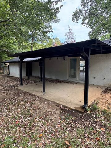 100 Wisteria Place, Hot Springs, AR 71913