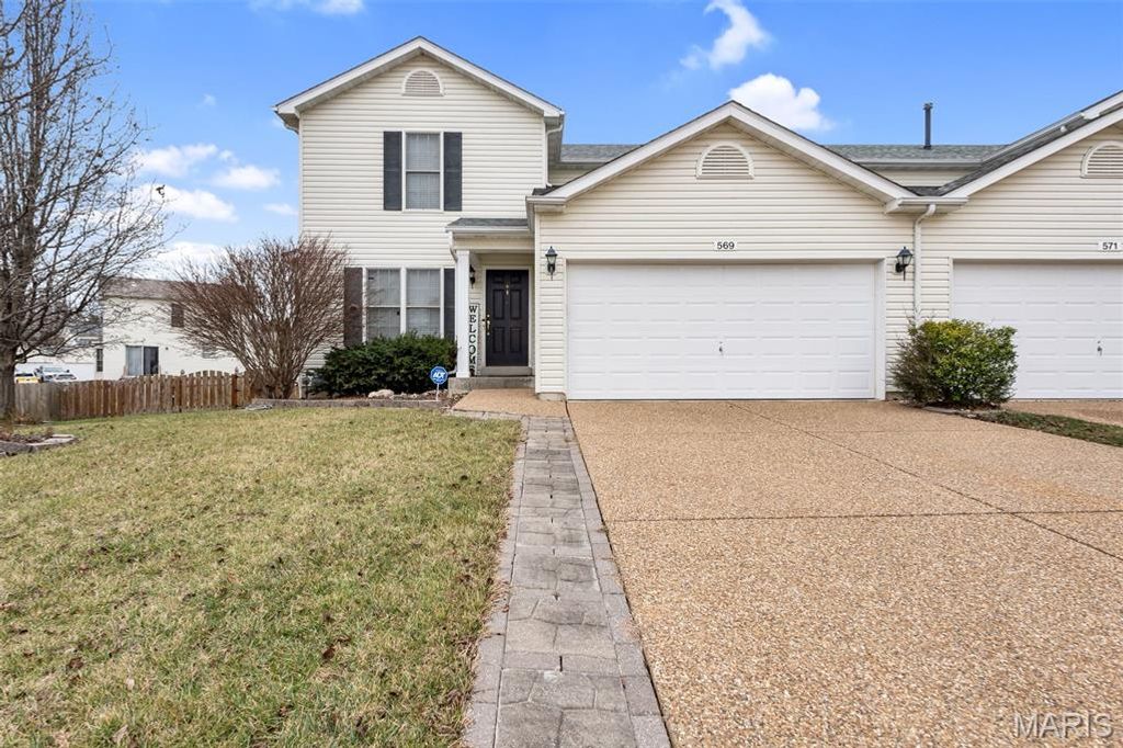569 Donna Marie Drive 2007A, Wentzville, MO 63385