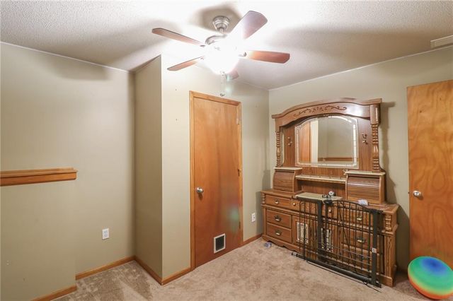 301 S Darrowby Drive, Raymore, MO 64083