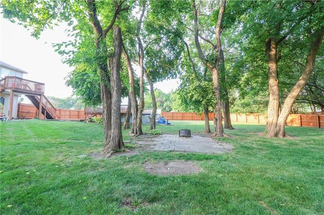 301 S Darrowby Drive, Raymore, MO 64083