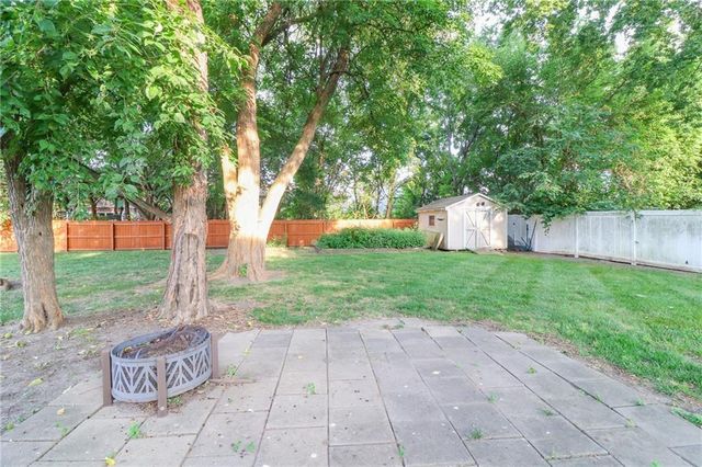 301 S Darrowby Drive, Raymore, MO 64083