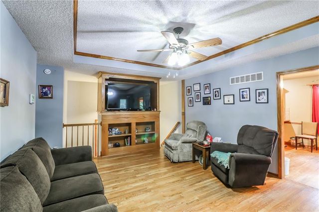 301 S Darrowby Drive, Raymore, MO 64083