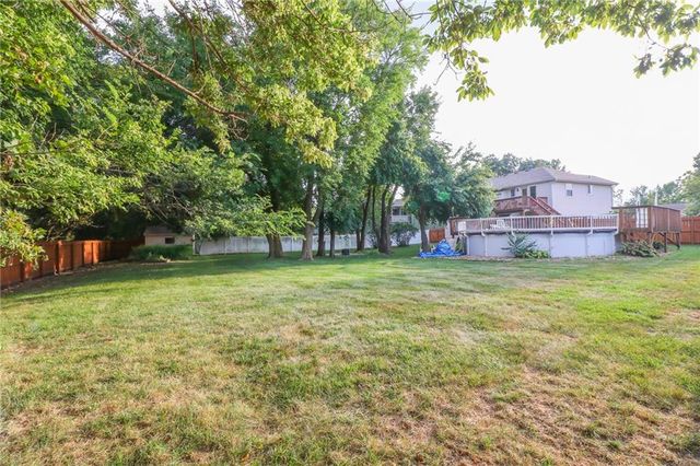 301 S Darrowby Drive, Raymore, MO 64083