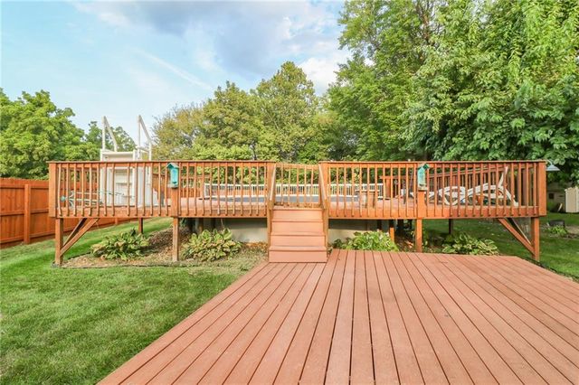 301 S Darrowby Drive, Raymore, MO 64083