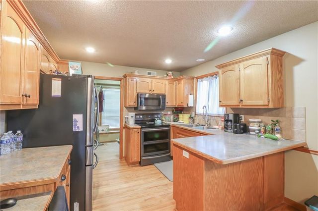 301 S Darrowby Drive, Raymore, MO 64083