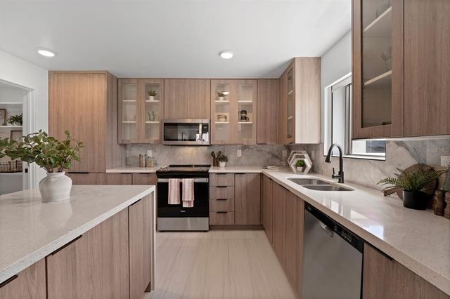 6454 CHORUS DRIVE, Mascotte, FL 34753