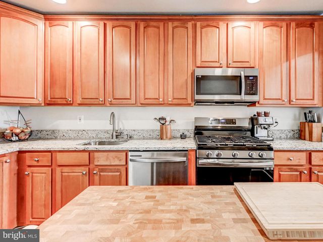 1013 S POTOMAC ST, Baltimore, MD 21224