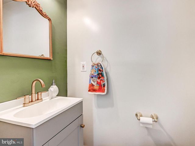 1013 S POTOMAC ST, Baltimore, MD 21224