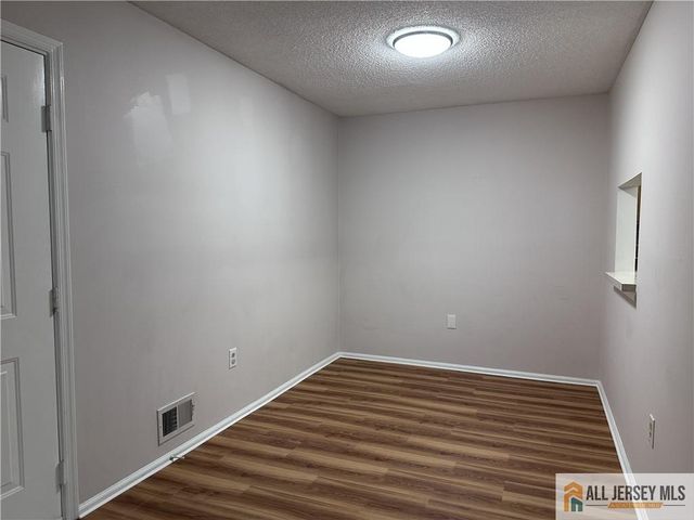171 Lindsey Court 2915, Franklin, NJ 08823