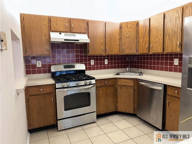 171 Lindsey Court 2915, Franklin, NJ 08823