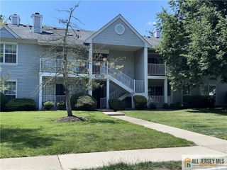 171 Lindsey Court 2915, Franklin, NJ 08823