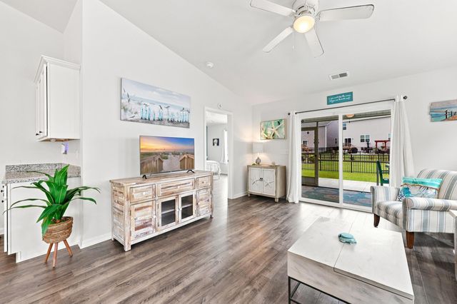 332 Logan St., Little River, SC 29566