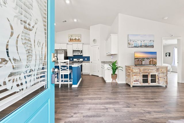 332 Logan St., Little River, SC 29566