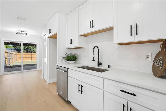11615 Featherbrook Drive, Dallas, TX 75228