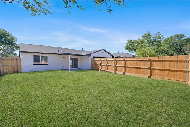 11615 Featherbrook Drive, Dallas, TX 75228