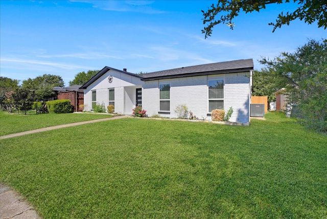 11615 Featherbrook Drive, Dallas, TX 75228