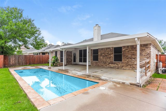 346 Mesquite Hill Drive, Arlington, TX 76002